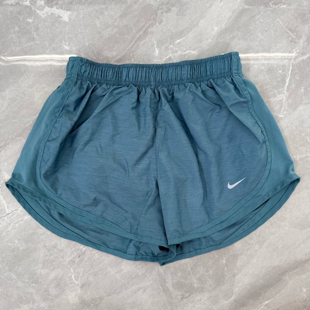 Women’s Nike Dri-Fit Tempo Lined Running Shorts Workout Athletic Size Medium - Picture 3 of 16